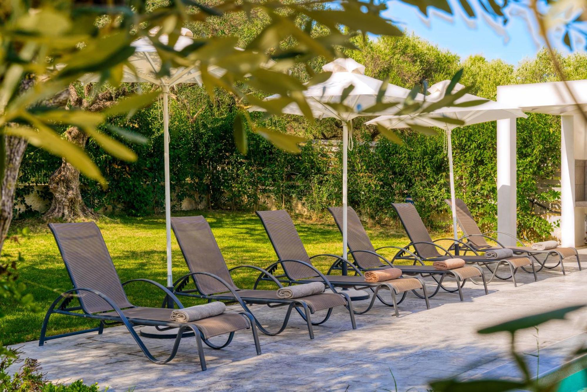 Valeria Private Villa Plános Exteriör bild