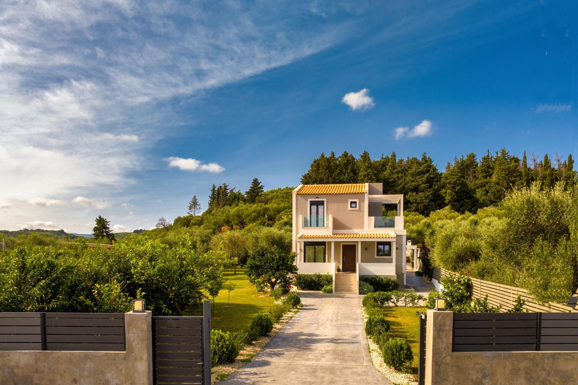 Valeria Private Villa Plános Exteriör bild