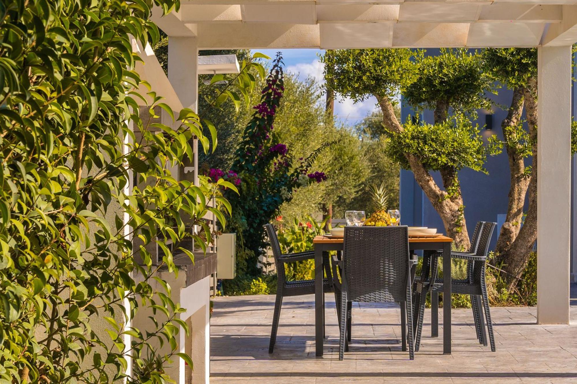 Valeria Private Villa Plános Exteriör bild