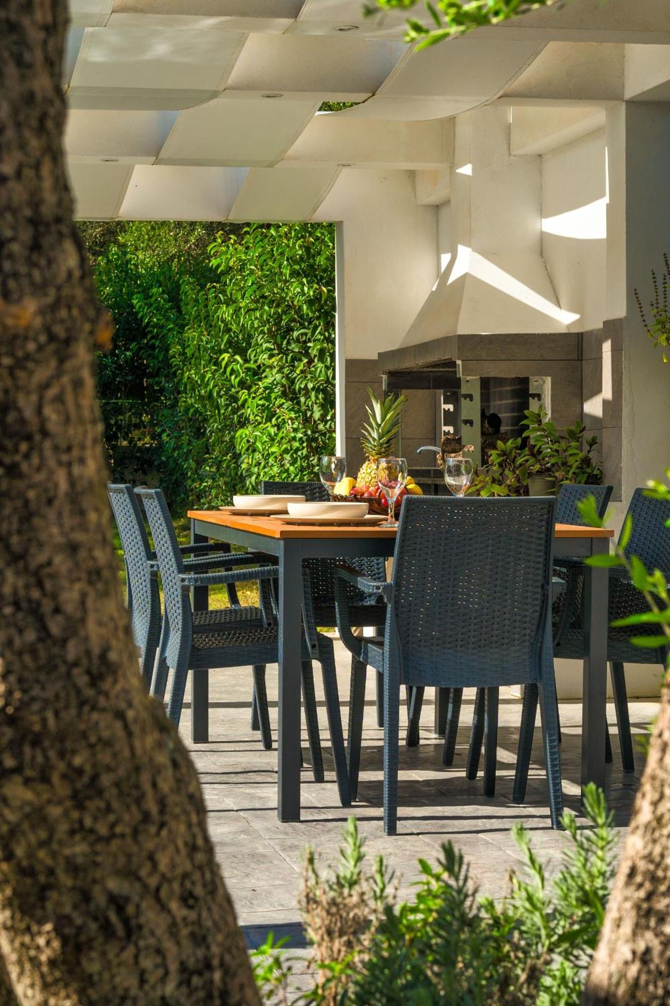 Valeria Private Villa Plános Exteriör bild
