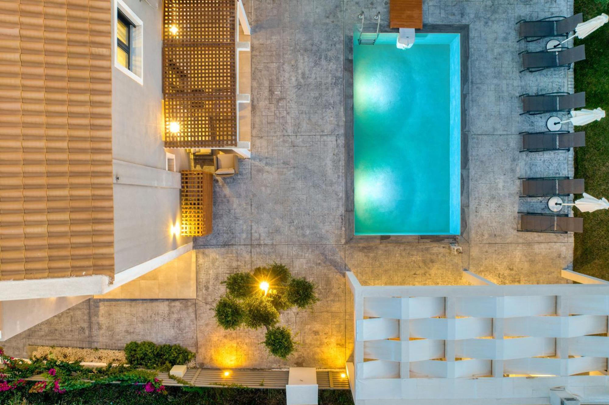 Valeria Private Villa Plános Exteriör bild